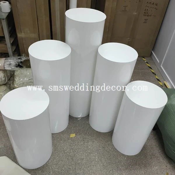 Dawb Plinths